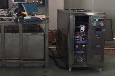風(fēng)冷式冷水機組風(fēng)扇不運行是什么原因？
