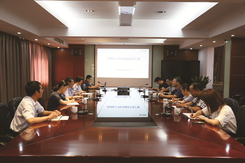 市人社局領(lǐng)導一行來(lái)公司調研指導.jpg